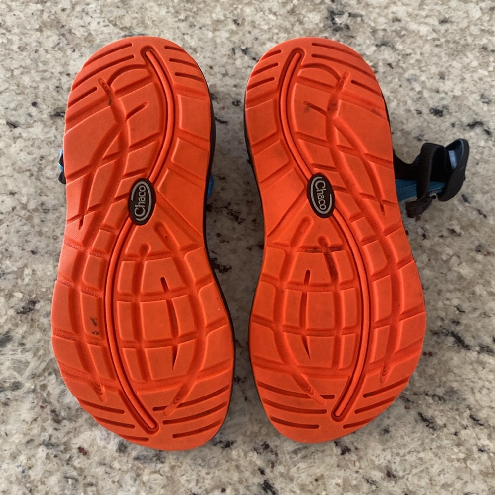 Women’s Chaco Sandals Fiesta Rainbow Print‎ Size 5 - Picture 7 of 7